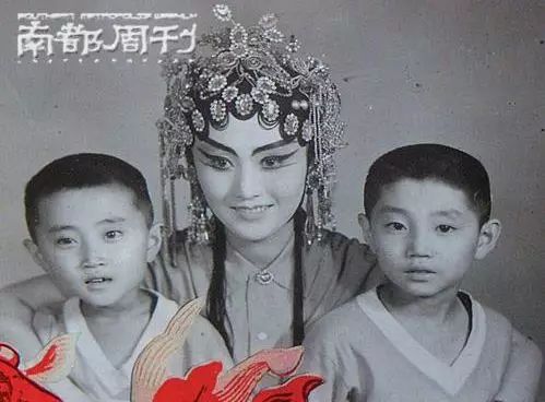 张亚东和徐静蕾的绯闻,张亚东喜欢高圆圆还是徐静蕾