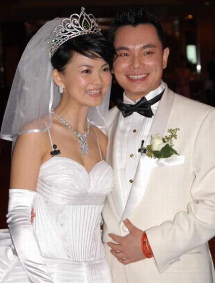 女霸总和穷小子的爱情,女霸总爱上穷小伙的爱情