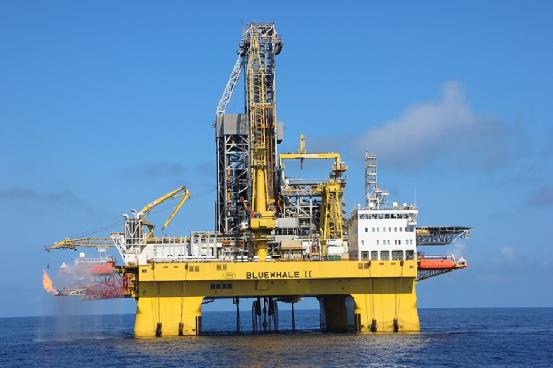 蓝鲸一号挖可燃冰,蓝鲸1号一年开采可燃冰多少