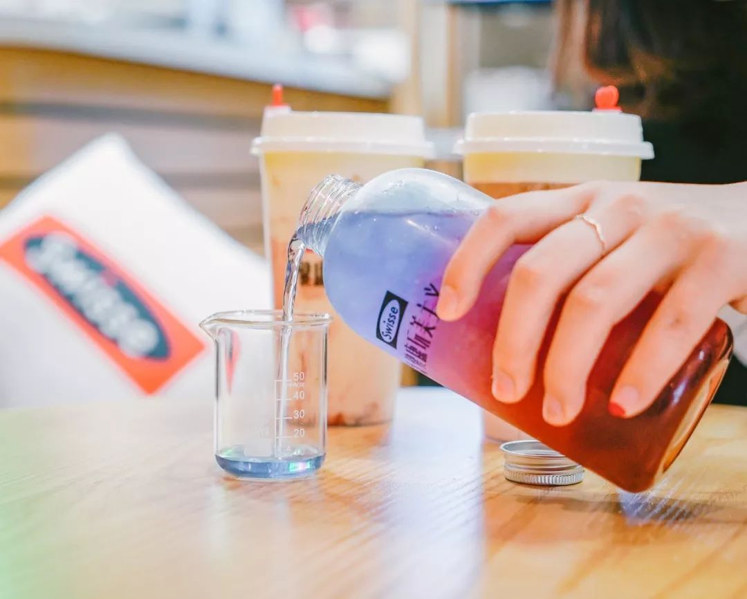 上海的夏天是个美丽的季节,swisse好喝的奶茶