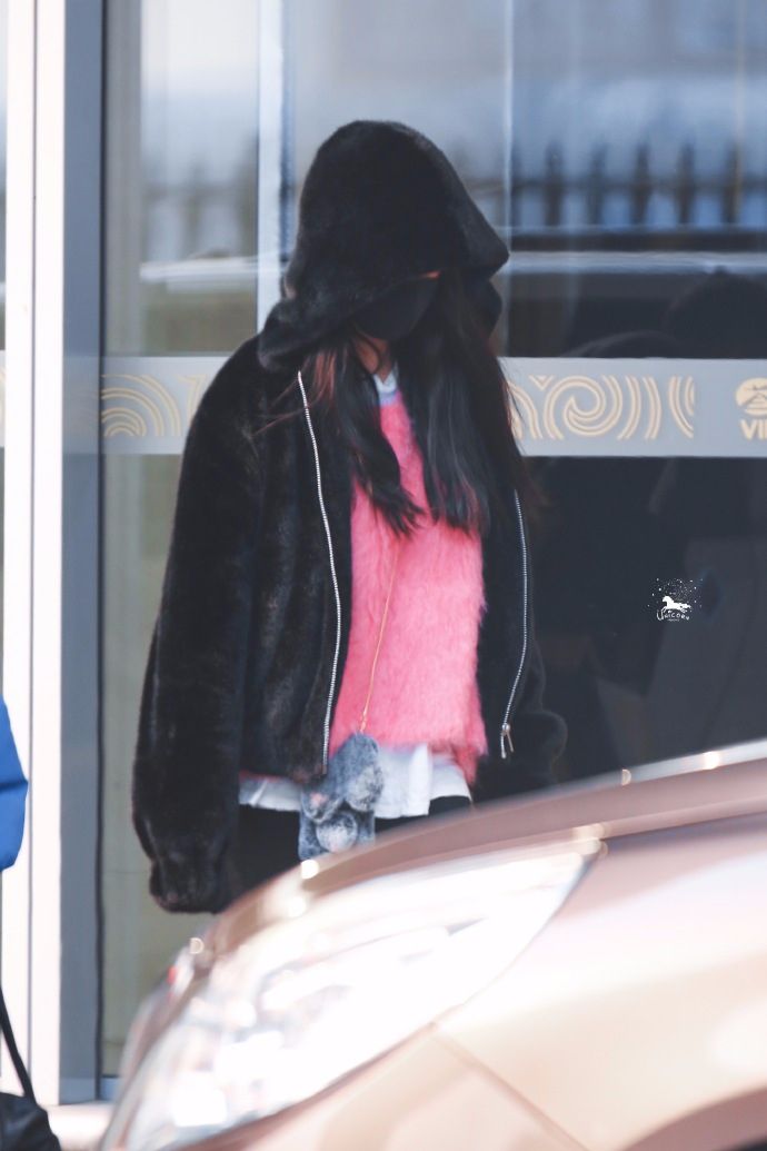 杨幂露腿穿搭,杨幂露腿穿搭秋冬