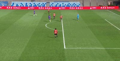 中甲门将惊天乌龙,中甲联赛张一诺门将自扔球门