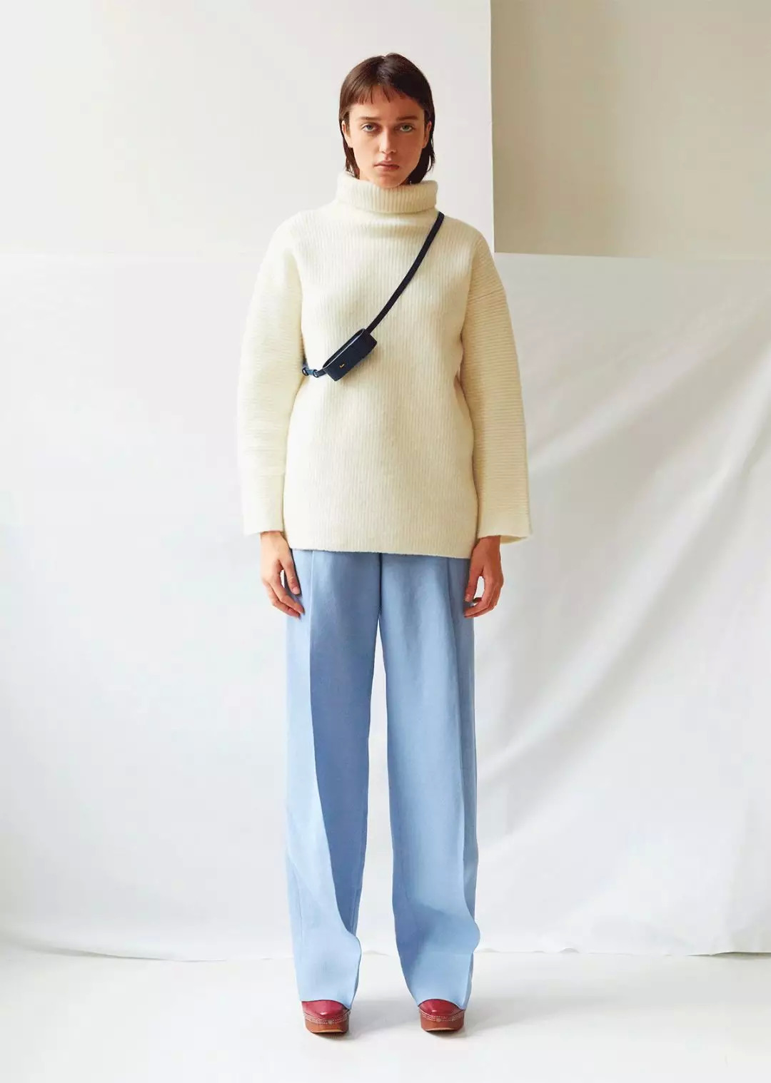 我的胸,我的手指,我的脚腕……都需要一只包包