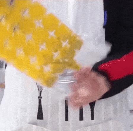 绿色冰块吃起来嘎嘣脆清凉解暑,冰块解暑神器