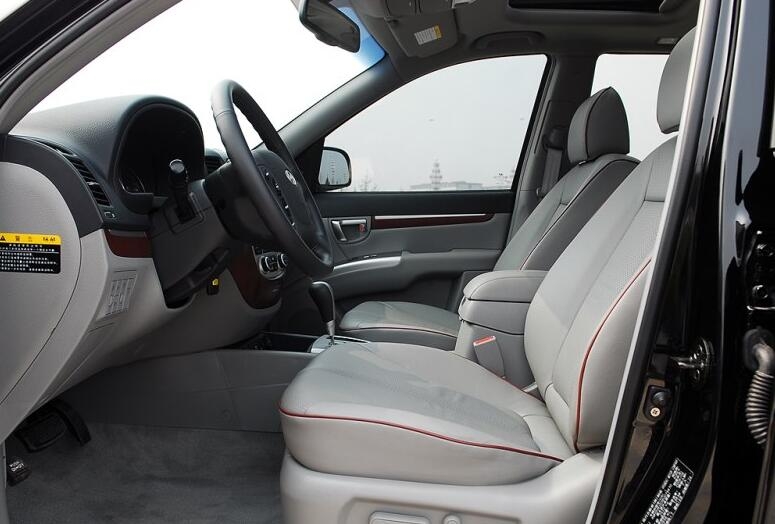 配备四驱和7座的中型SUV，9万公里的*口车进**卖6万