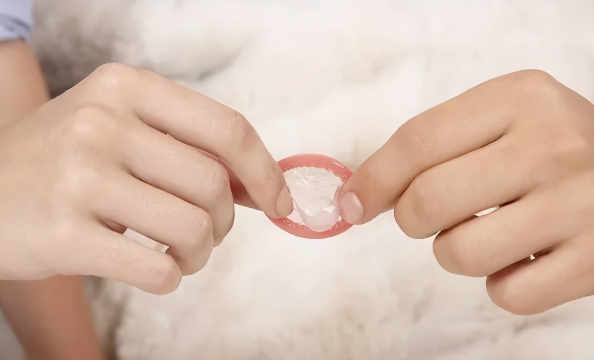 女生被黑车司机侵害,女子坐黑车遭司机侵害