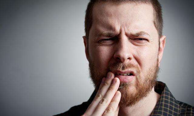 经常咬到舌头竟然是大病前兆,经常咬到舌头吃什么药