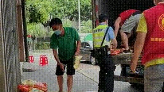 夜以继日奋战在抗疫一线,抗疫一线24小时坚守