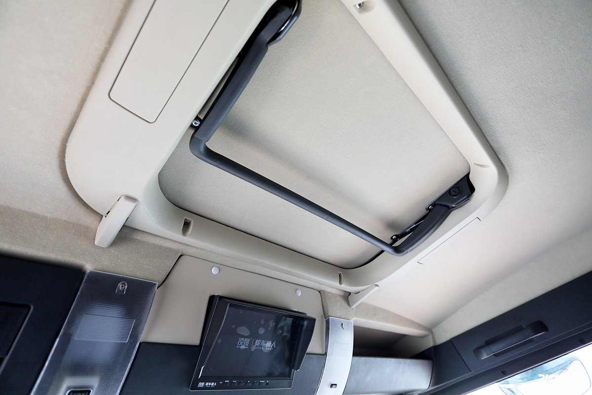 重汽越野房车最新4驱版,顶级进口man四驱越野房车