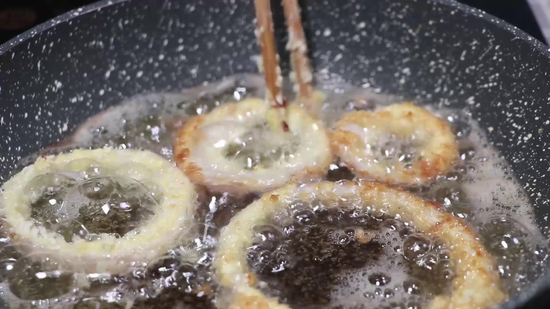 1个鸡蛋怎么做好吃,面粉做洋葱圈