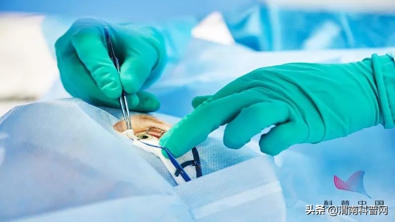 皮肤松弛引起的眼袋怎么祛除,祛除眼袋的小妙招红霉素软膏