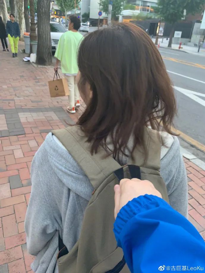 古巨基儿子正面照曝光 (古巨基和他儿子合影)