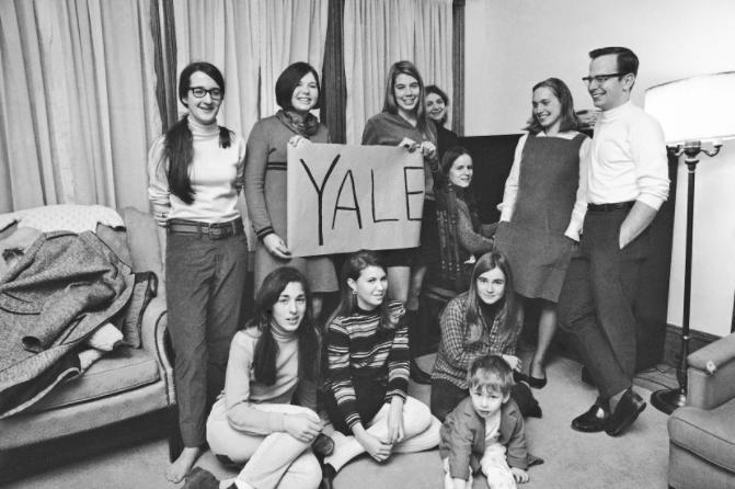 哈佛博士揭露哈耶普招生残酷真相：穷人、非白人，别爬藤了