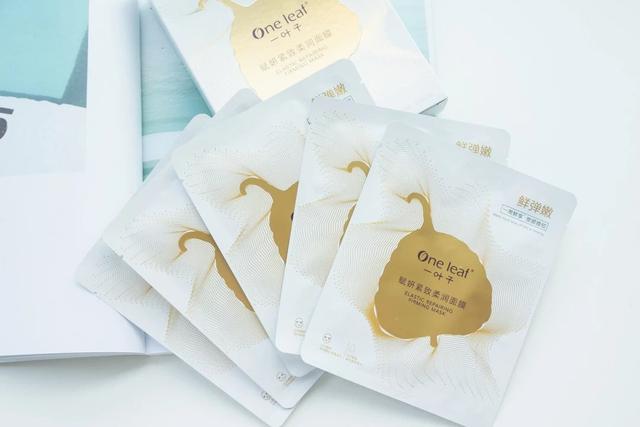 屈臣氏“断货王”面膜，一拉一提拥有小v脸，薇娅、宋祖儿都在用