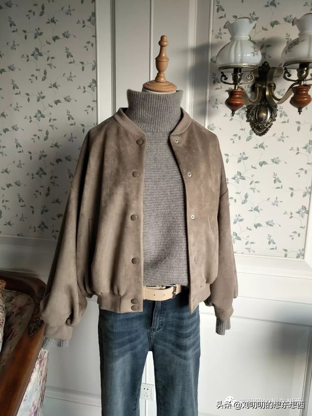 春季套头超薄羊绒衫搭配,夹克式羊绒外套怎么搭配
