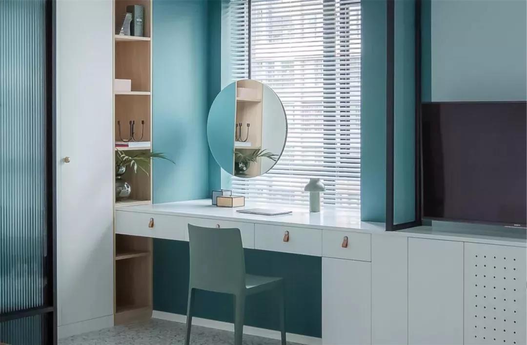 越来越多人不铺地板不铺砖，学她家走一圈水磨石照样很高级，晒晒