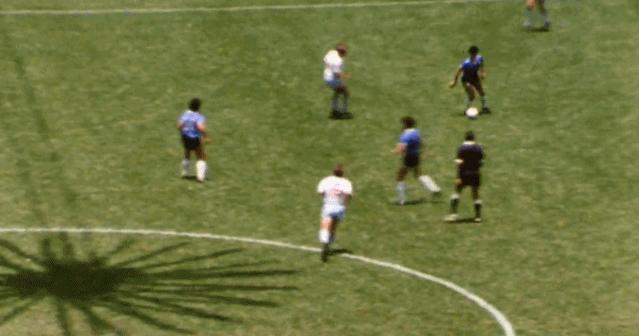 一代球王马拉多纳为何死亡,球王传奇马拉多纳因病