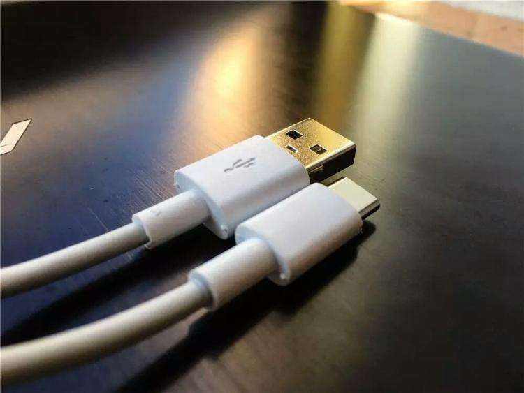 品胜20w快充搭配原装数据线,品胜数据线质量和原装区别大吗