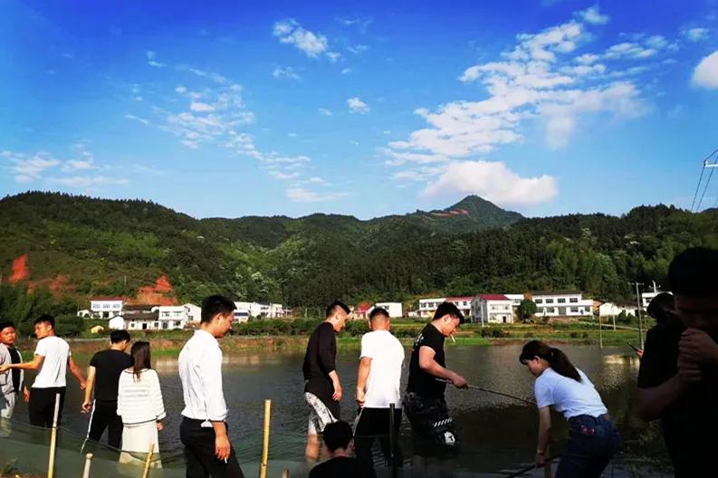 长沙周边旅游自由行攻略一日游,长沙周边景点一日游旅游团