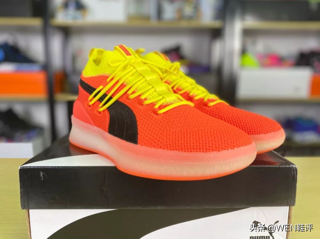 UA签约库里真用心，极为豪华的中底科技，致敬球迷的第七代战靴