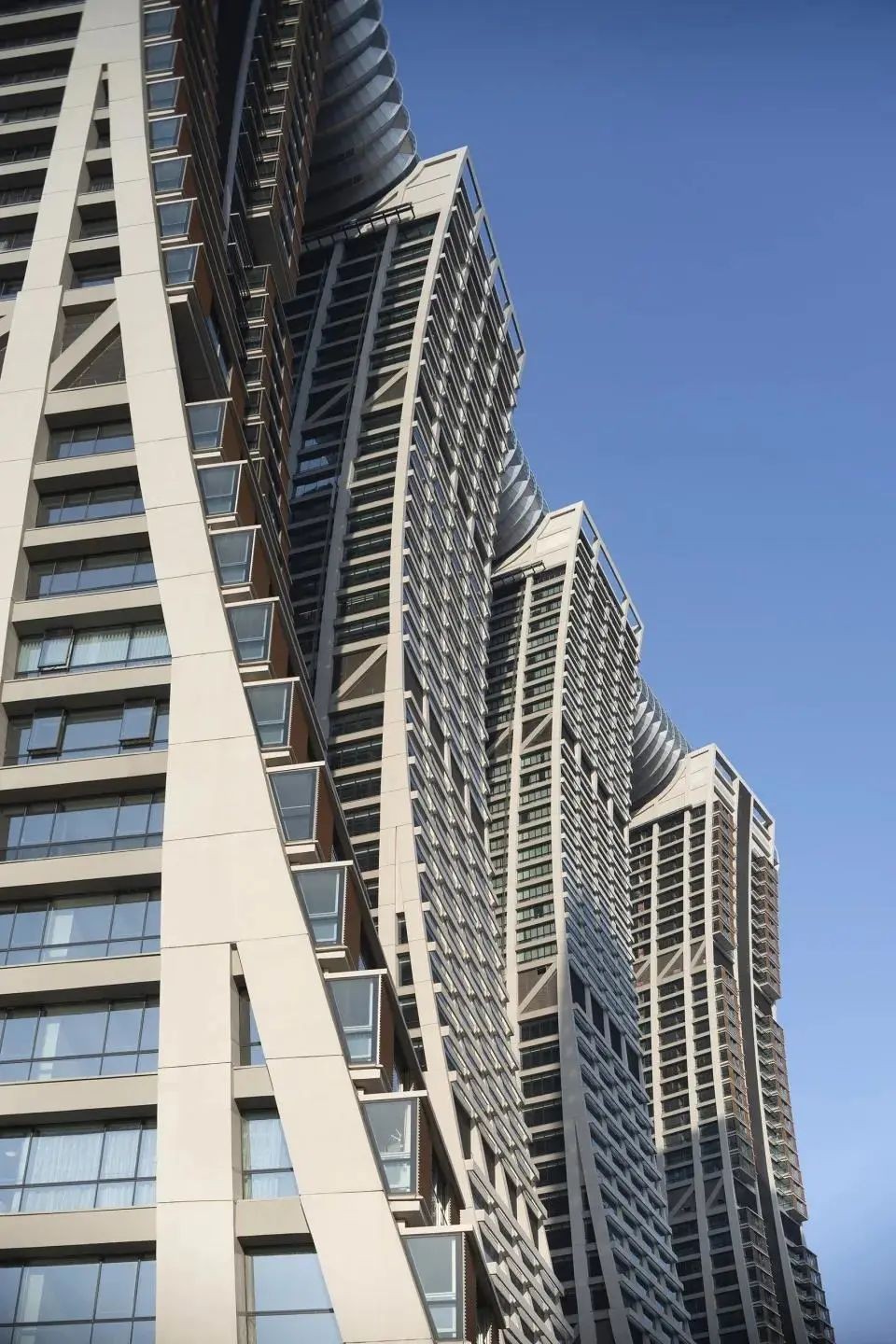 8d魔幻之城重庆,重庆摩天大楼魔幻图片