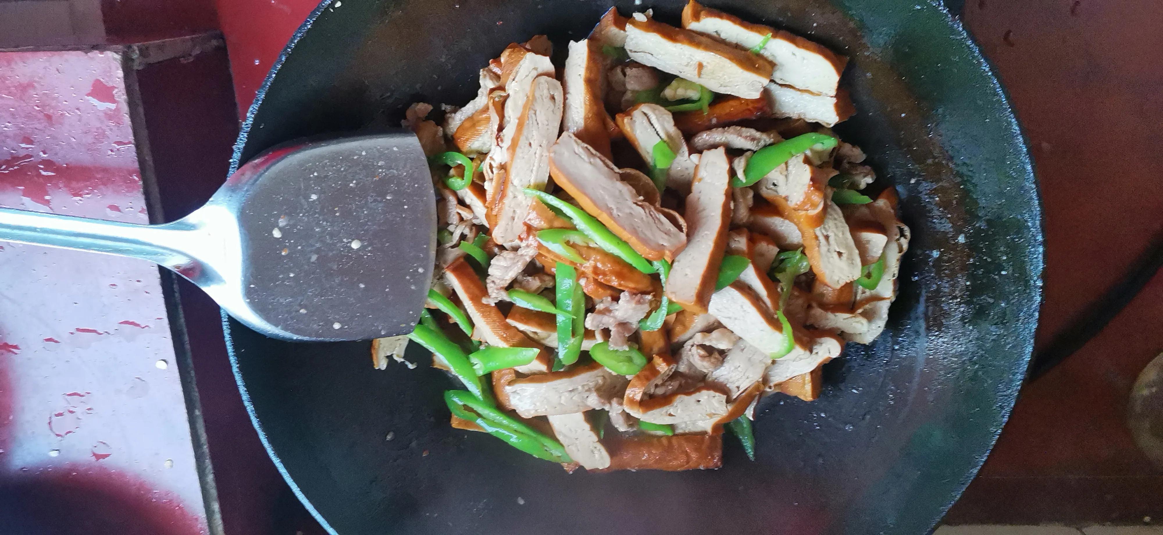 大蒜香干炒肉片,香干炒肉片做法