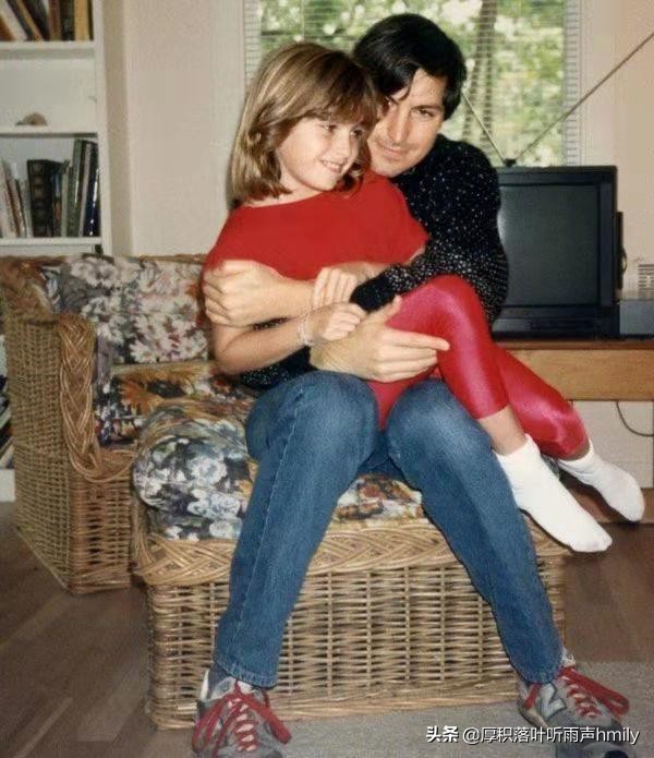 缺失的父爱，从极度渴望到逃离，乔布斯之女经历了怎样的成长历程