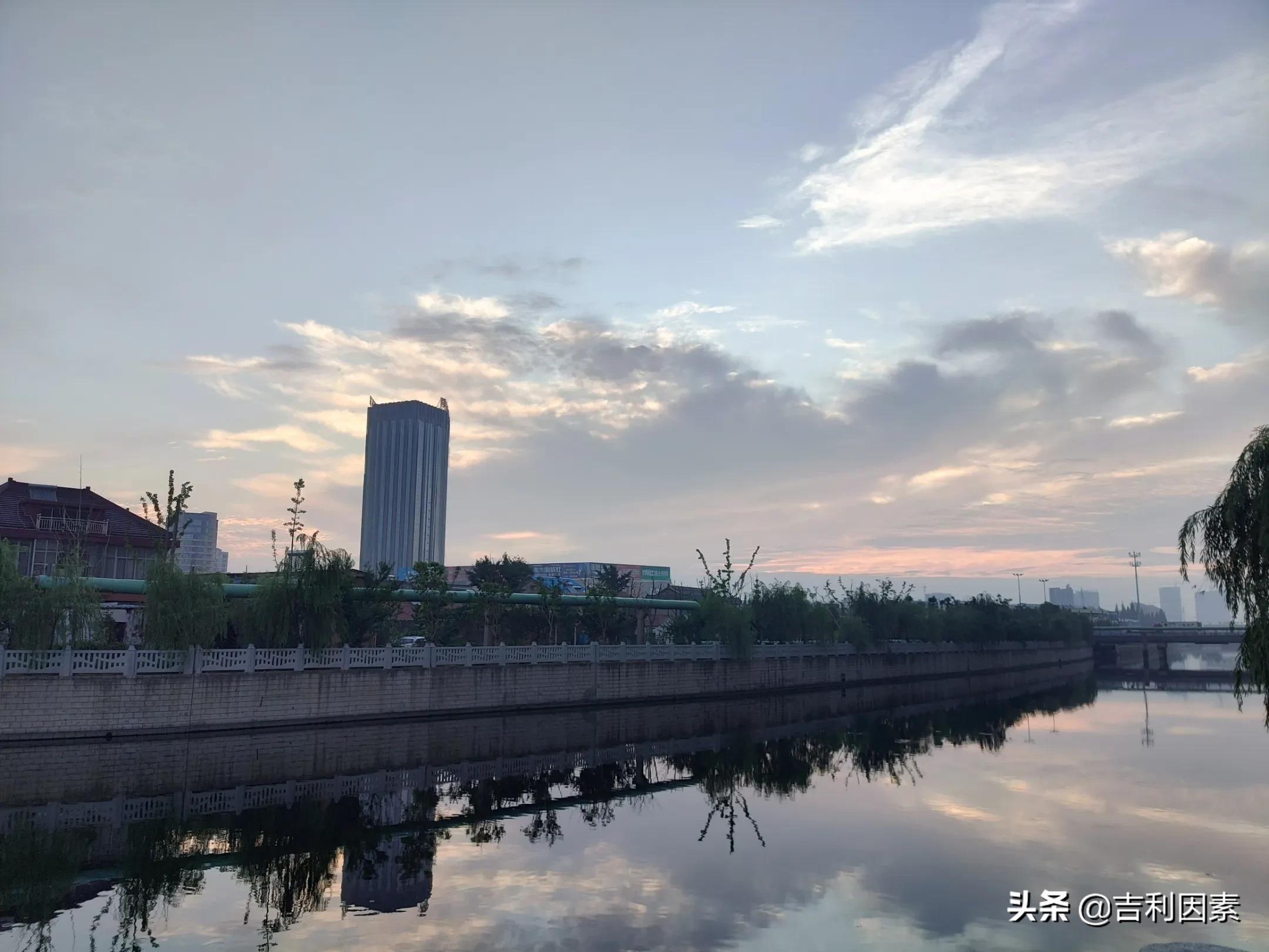 所谓婚姻就是连哄带骗,爱情需要连哄带骗吗