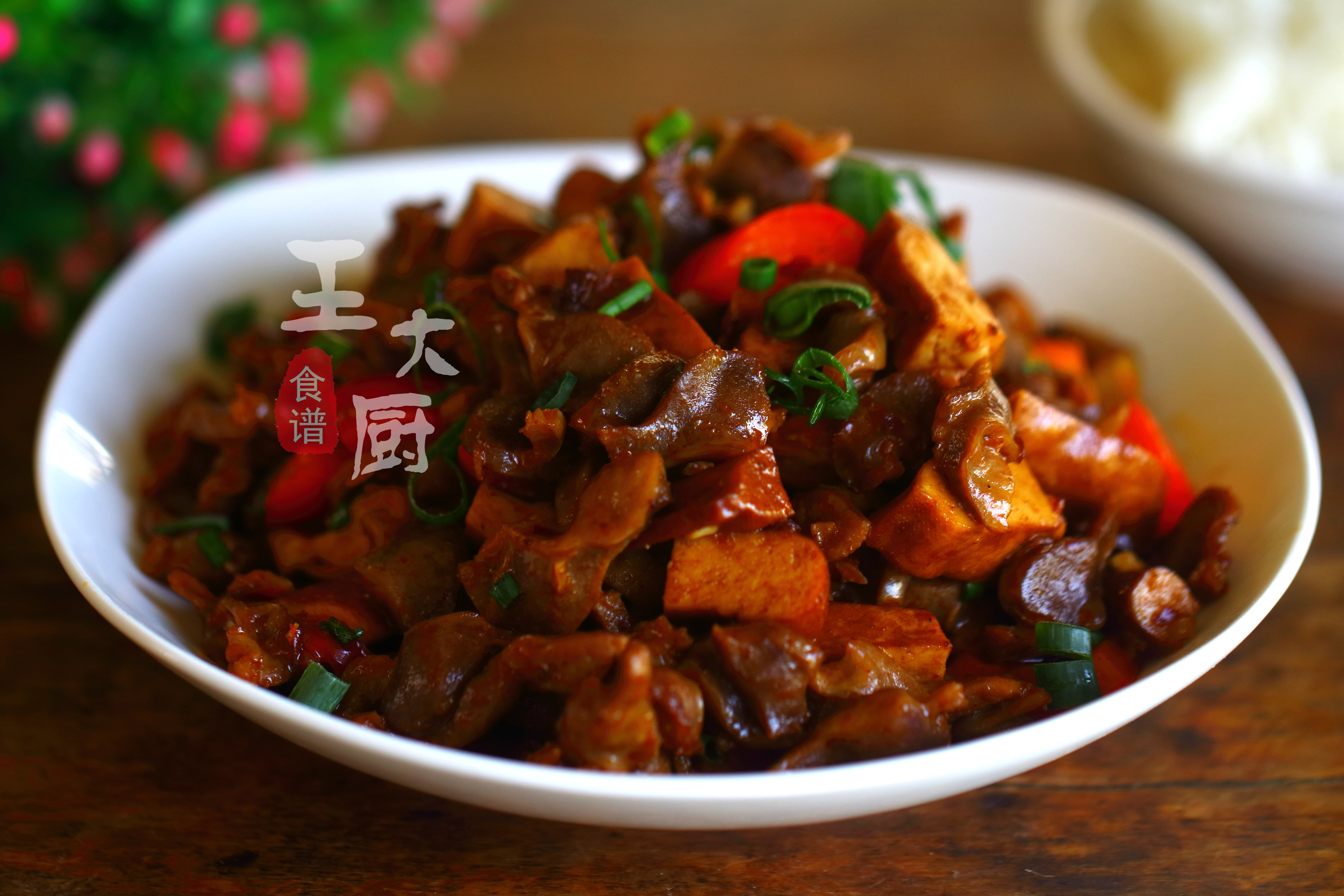 炒鸡肝鸡胗怎么做好吃又嫩,香干炒鸡胗的家常做法大全