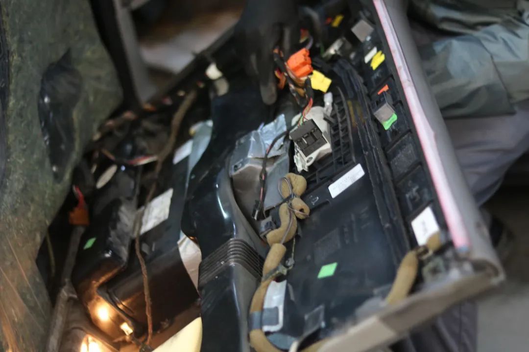 怪兽修车老途观,怪兽修车翻新艾力绅