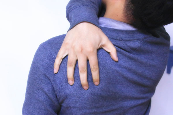 手臂刮出来好多红痧是毒素吗,刮痧刮出的疙瘩是湿气还是毒素