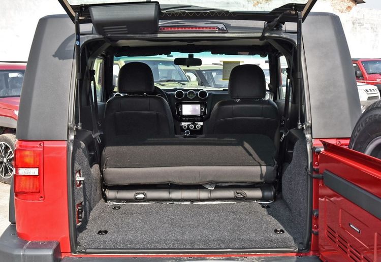 bj40两门版新款驾驶舒适堪比轿车,bj40三门版试驾视频