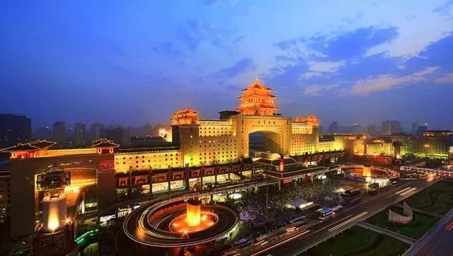 传疯了！北京第一美女找工作，简历惊呆全国！