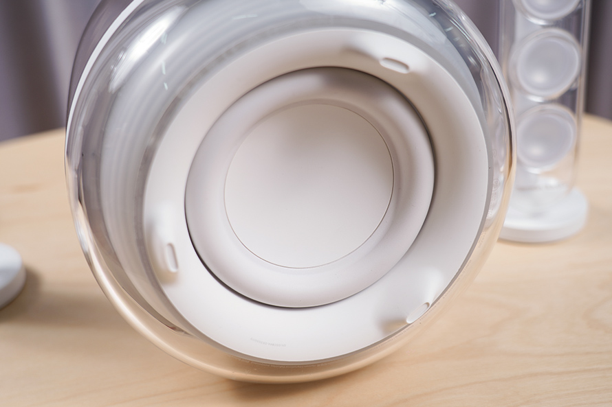 哈曼卡顿soundsticks4水晶四代,哈曼卡顿琥珀三代便携音响测评