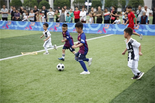 足球特色幼儿园有哪些活动,世界足球日活动幼儿园