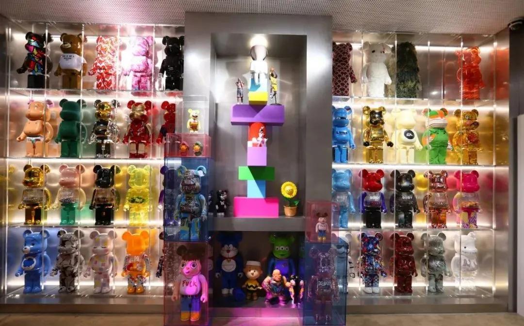 芝华士潮爆型动夜，点燃E2W东西空间