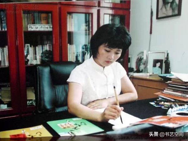 80个硬笔书法欣赏,现代80位书法名家作品欣赏