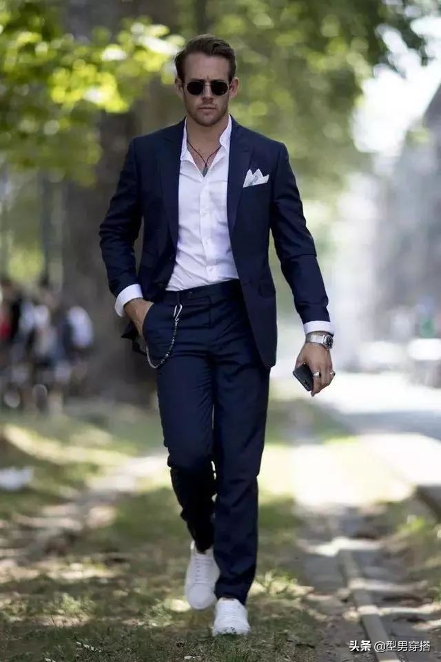 少年感十足的衬衫怎么穿,女生衬衫推荐学生党怎么穿