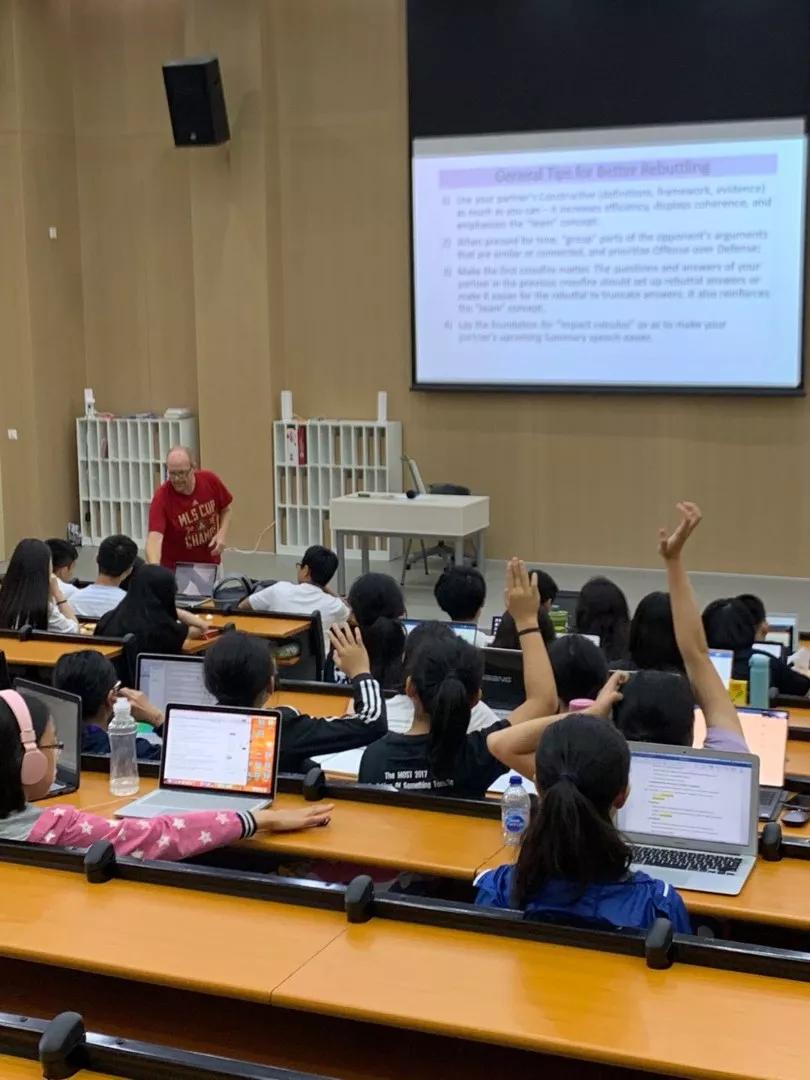 专访辩论圈国宝级教练：辩论虽是智力的比拼但更偏爱有胜负心的人