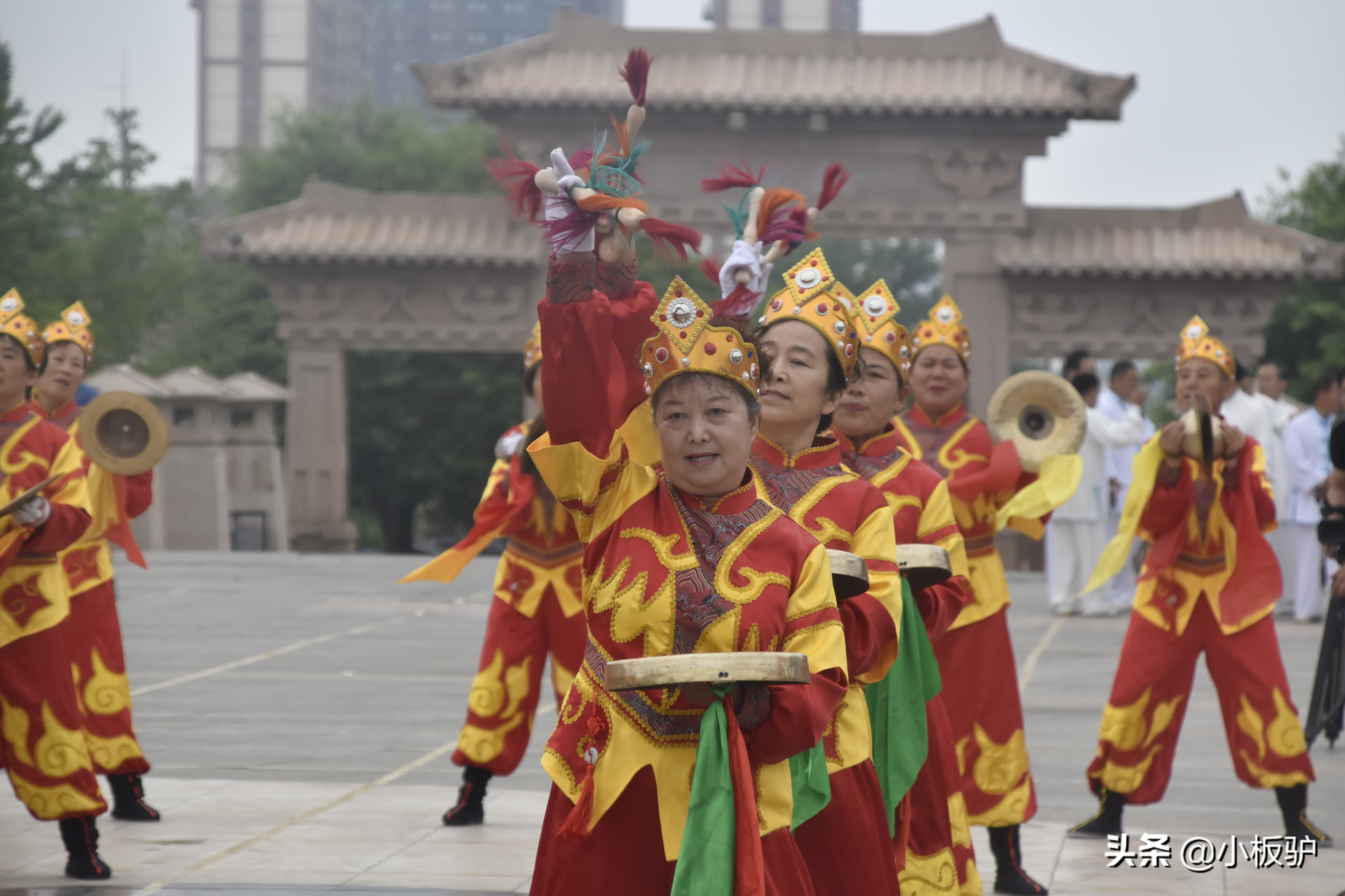 激情锣鼓表演,秧歌威风锣鼓表演完整版