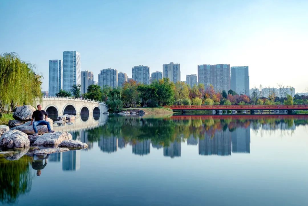 成都城市绿道,成都被山包围