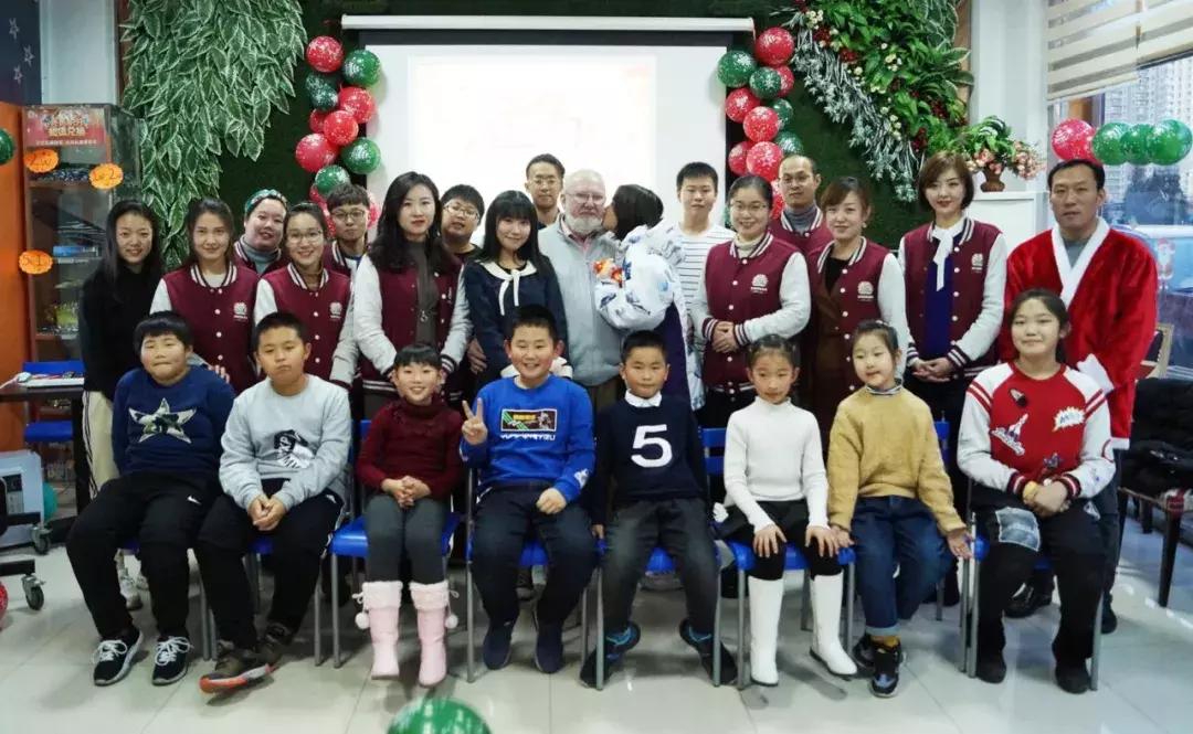 涓逛笢鑻遍箯鍥介檯鏁欒偛,鑻遍箯鍥介檯