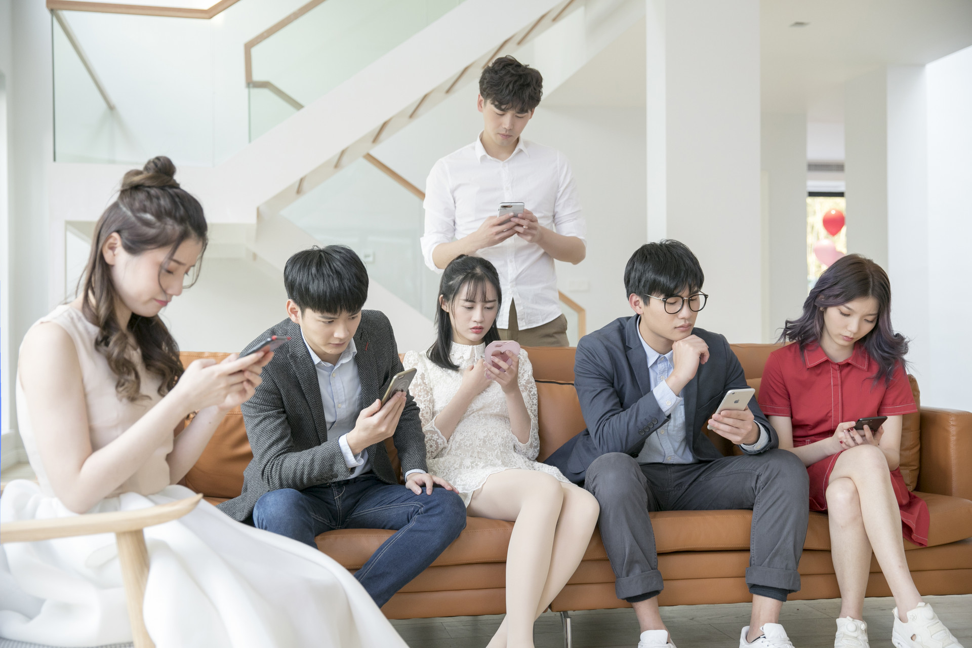 当孩子迷上网络时如何戒掉网瘾,青少年沉迷网络成网瘾怎么办