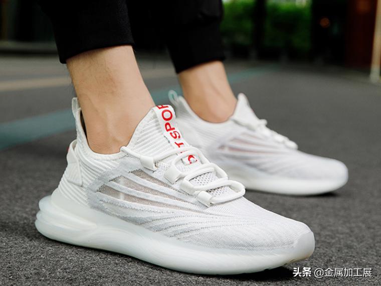 踩屎感最强的运动鞋,踩屎感软底耐磨运动鞋
