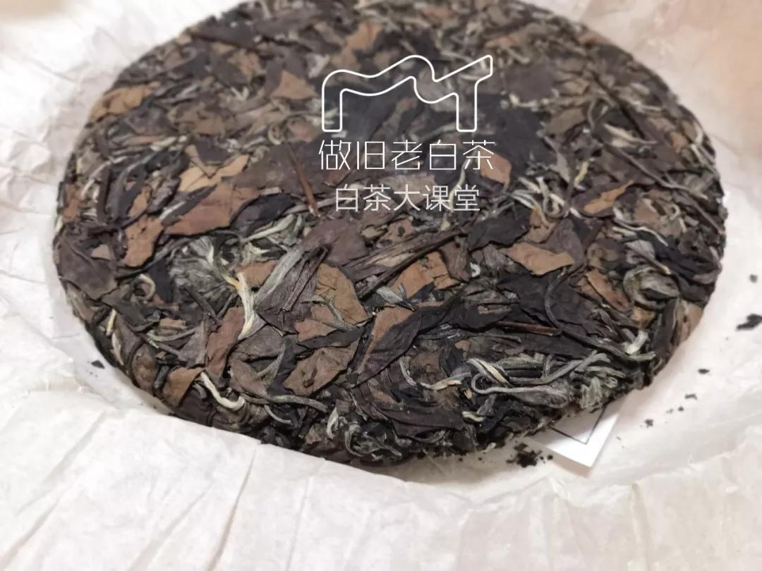 500元一斤的老白茶，为什么喝起来味道寡淡，像白开水？