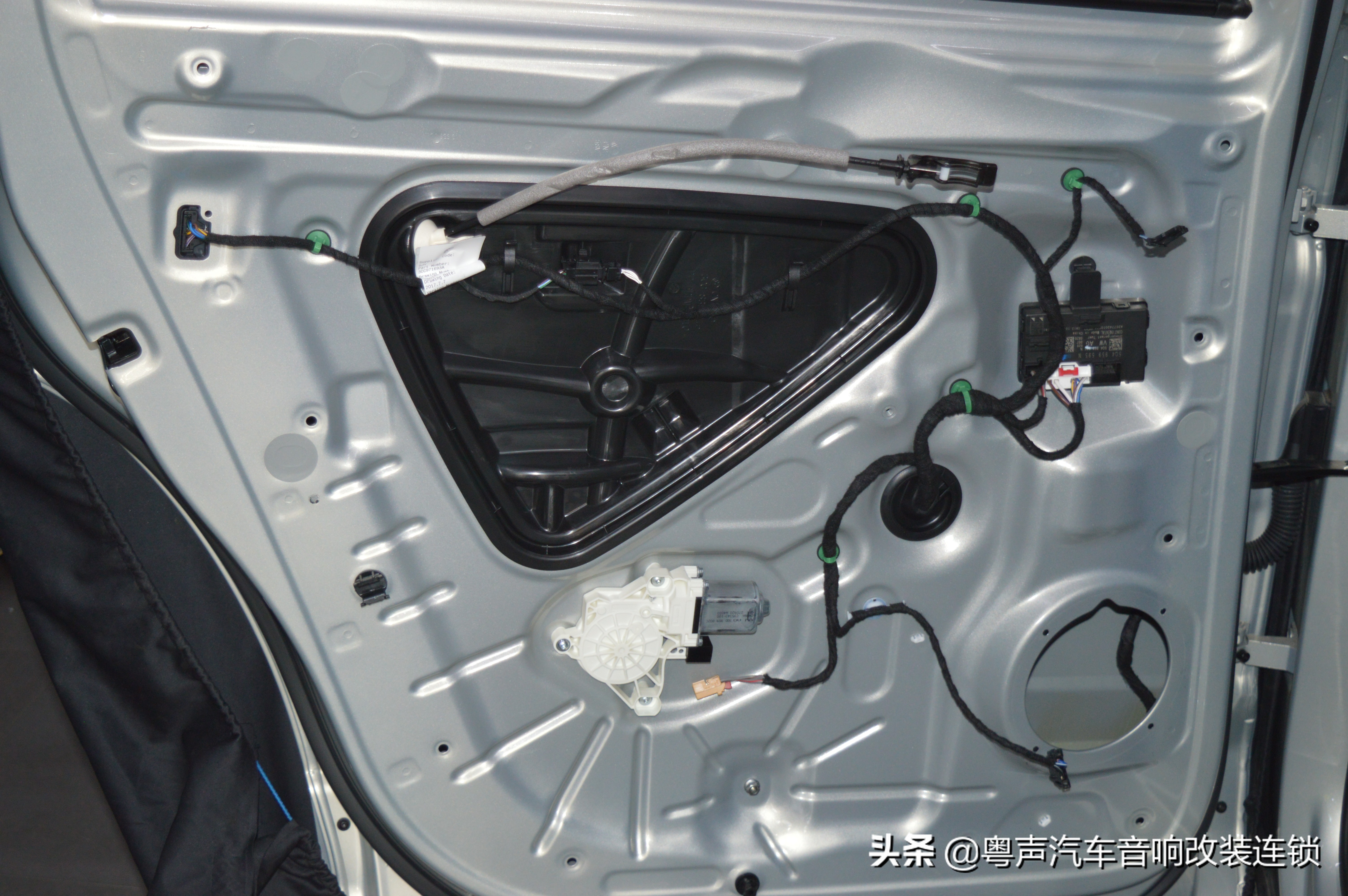 途昂380豪华怎么提升音响音质,大众途昂音响怎样改