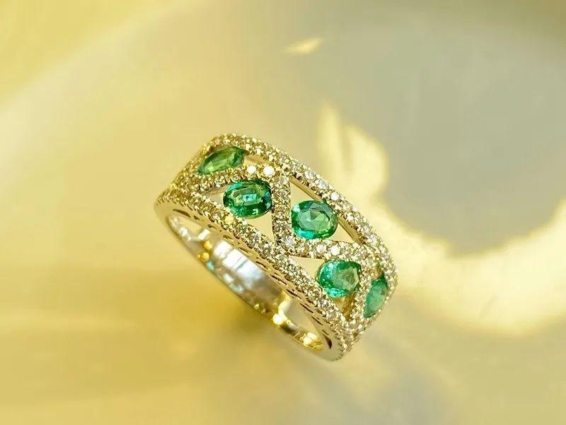 25周年纪念宝石,伊莱卡珠宝什么颜色的钻石最值钱