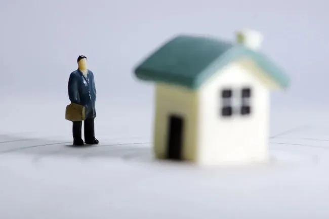 京法案讯｜中介人员携租金“潜逃”，租客损失谁担？