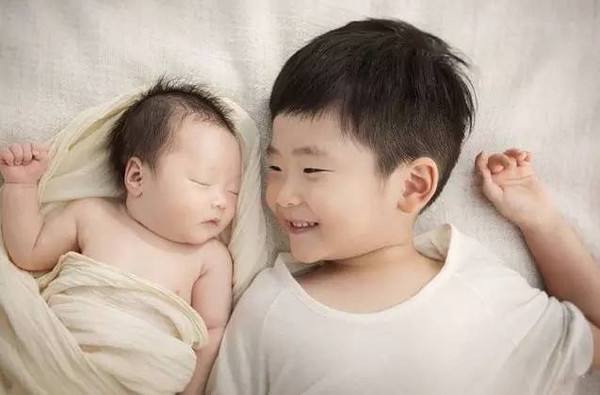 多大的勇气才能生二胎,年纪大了该不该生二胎