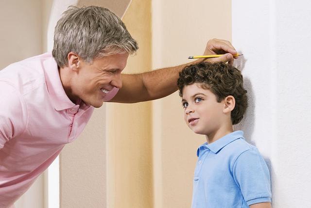 13岁半男孩身高170能长到180吗,13岁半男孩身高178厘米还能长高吗